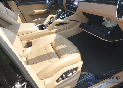 2019 Porsche Cayenne z USA, uszkodzony, nr VIN WP1AA2AY4KDA18142